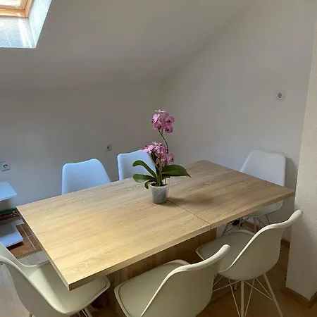 Apartman Apartman Lala *